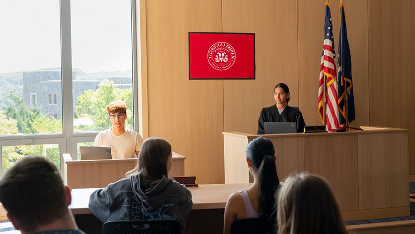 The Jerome and Tina Pickett Mock Court Room at the Dyson Center. Photo by Carlo de Jesus/Marist University. 